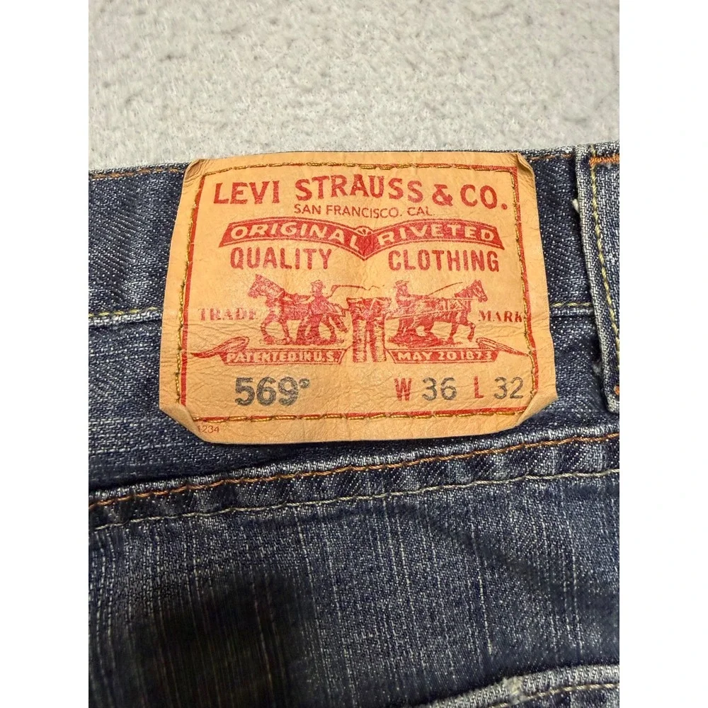 Levis levi 569